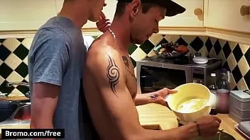Redare Un cuplu britanic tatuat (mickey taylor, ronnie stone) se trage fără seamă și cum - bromo