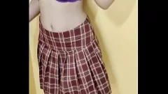play Fata școlii curvy are un orgasm real cu iubitul