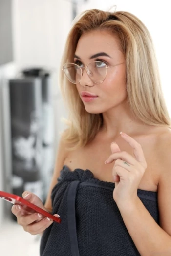 Pornstar Rika Fane